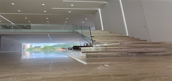 Terrazas del Country Valencia Carabobo, 2001 | Avant-Garde Two-Story Home - Quinta en Terrazas del Country