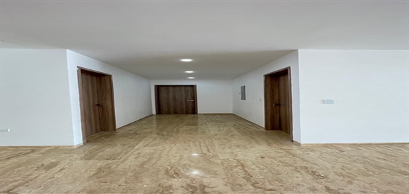 Terrazas del Country Valencia Carabobo, 2001 | Avant-Garde Two-Story Home - Quinta en Terrazas del Country