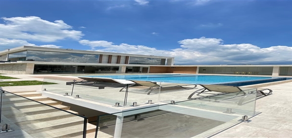 Terrazas del Country Valencia Carabobo, 2001 | Avant-Garde Two-Story Home - Quinta en Terrazas del Country