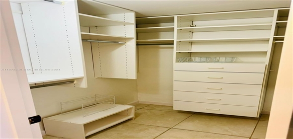 2930 Point East Dr # E512 Aventura Florida, 33160 | Exclusive Condo