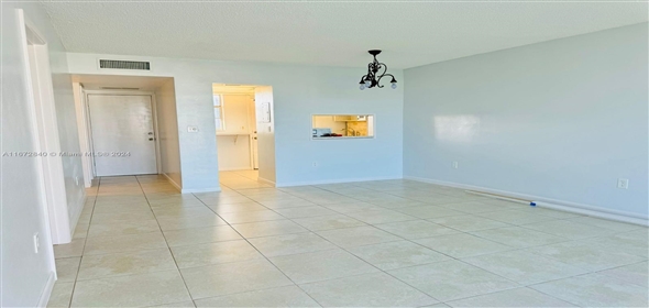 2930 Point East Dr # E512 Aventura Florida, 33160 | Exclusive Condo