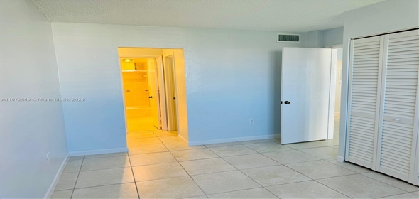 2930 Point East Dr # E512 Aventura Florida, 33160 | Exclusive Condo
