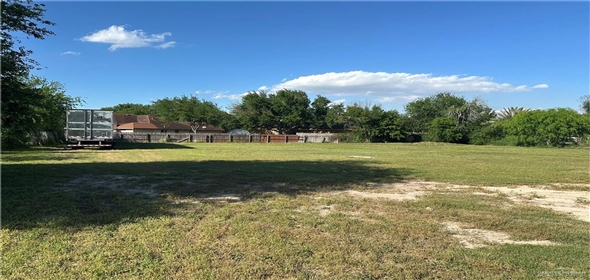 3911 W State Highway 107 Edinburg Texas, 78539 | Industrial Building