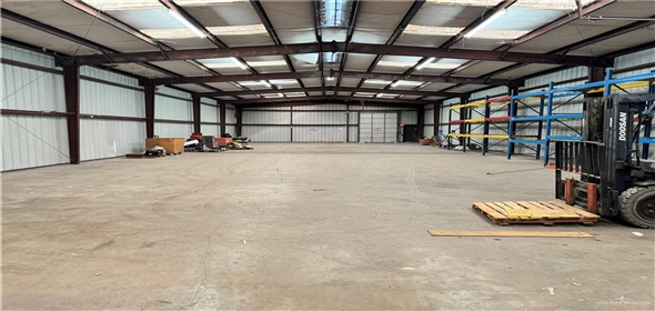 3911 W State Highway 107 Edinburg Texas, 78539 | Industrial Building