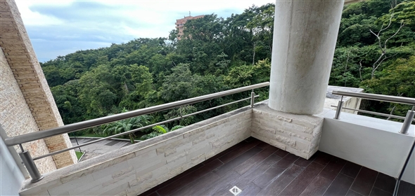 Casup0 Garden Valencia Carabobo, 2001 | Exclusive Apartment in Casupo Garden