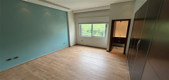 Casup0 Garden Valencia Carabobo, 2001 | Exclusive Apartment in Casupo Garden