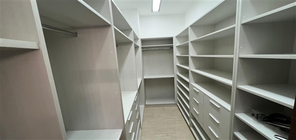 Casup0 Garden Valencia Carabobo, 2001 | Exclusive Apartment in Casupo Garden