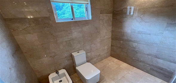 Casup0 Garden Valencia Carabobo, 2001 | Exclusive Apartment in Casupo Garden