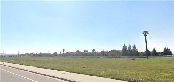 2580 S Elm Avenue - Parcel C Fresno California, 93706 | ±1.09 Acre Commercial Land Pad in Fresno, CA