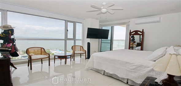 Corner of 14th Avenue and 6th Street.  Bolivar, 130001 | Exclusive apartment