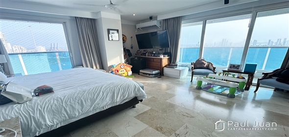 Miramar Avenue # 18-63.  Bolivar,  | Exclusive apartment in Manga