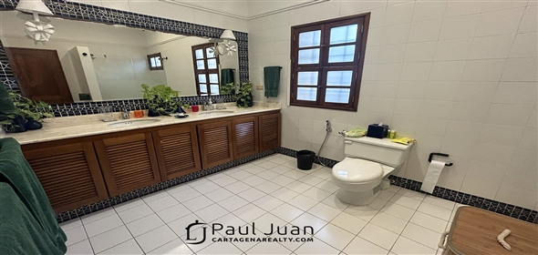 Plaza Santo Domingo, centro  Bolivar, 130001 | Exclusive apartment