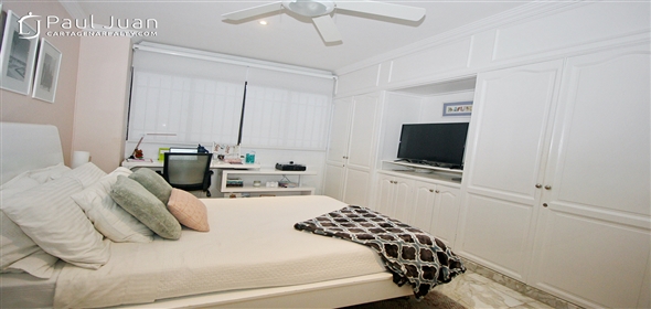 Corner of Piñango Avenue and 13th Avenue.  Bolivar, 130001 | Magnificent apartment