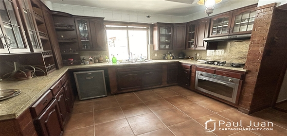 6th Avenue # 4-37.  Bolivar,  | Spacious Penthouse