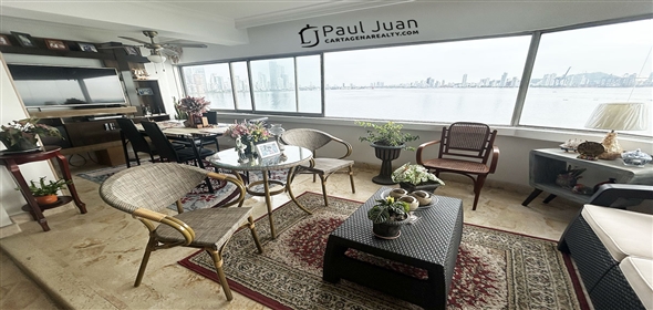 6th Street # 11-80.  Bolivar,  | Charming residential apartment