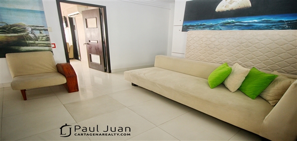 Return Avenue # 1A-872.  Bolivar,  | Spacious Penthouse