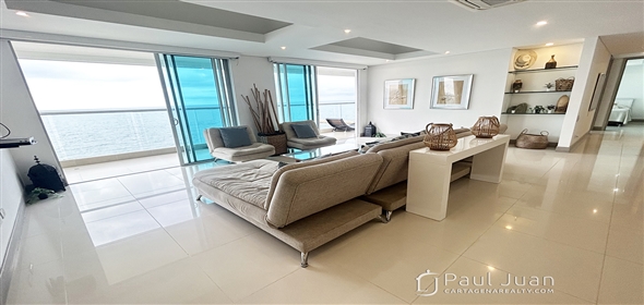 corner of Malecon Avenue and 5th St..  Bolivar, 130001 | Beautiful apartment