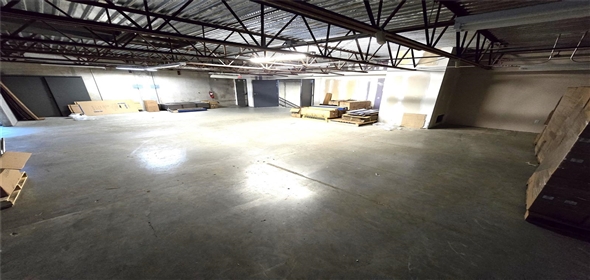 3906 NW 126th Ave Coral Springs Florida, 33065 | Beautiful Warehouse Office