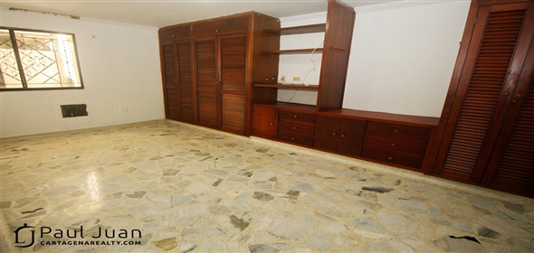 5th Avenue # 4-129.  Bolivar, 130001 | Spacious apartment