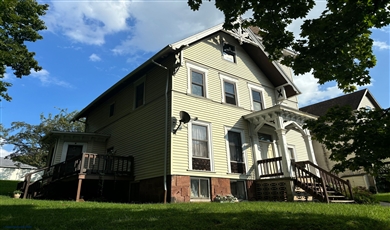 Spectacular Condo/Townhouse