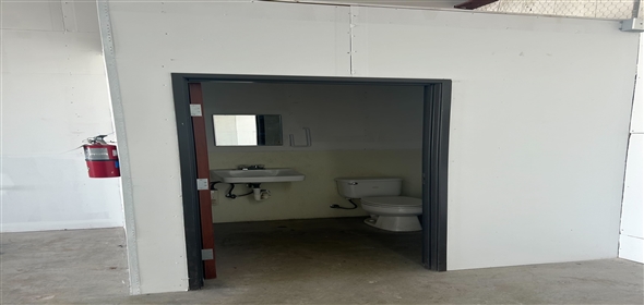 11975 Cleveland Gibbs Roanoke Texas, 76262 | Industrial Flex For Lease: 11975 Cleveland Gibbs Rd, Roanoke #201