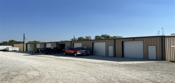 11975 Cleveland Gibbs Roanoke Texas, 76262 | Industrial Flex For Lease: 11975 Cleveland Gibbs Rd, Roanoke #201