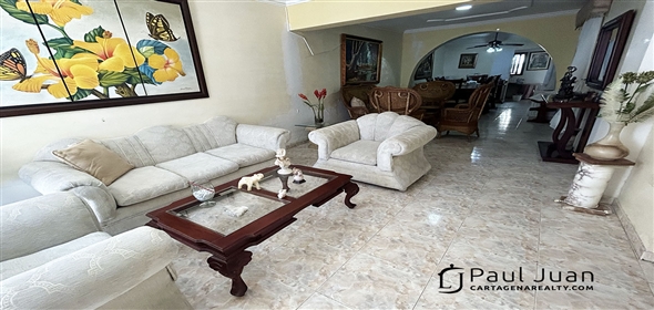 Garden Street, . Near La Serrezuela Mall.  Bolivar, 130001 | La Serrezuela House