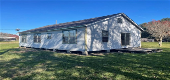 55 County Road 622a Dayton Texas, 77535 | Home with Very Strong Support