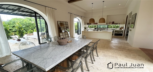 Road to Colegio Britanico.  Bolivar, 130001 | Fabulous house