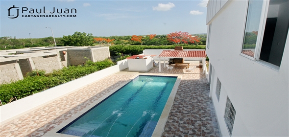 Road to Colegio Britanico.  Bolivar, 130001 | Fabulous two-story house,
