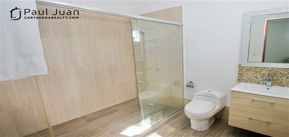 Road to Colegio Britanico.  Bolivar, 130001 | Fabulous two-story house,