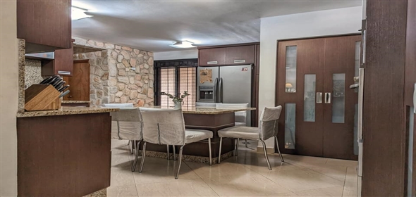 Trigal Norte Valencia Carabobo, 2001 | Exclusive House in TRigal Norte - Quinta en El Trigal Norte