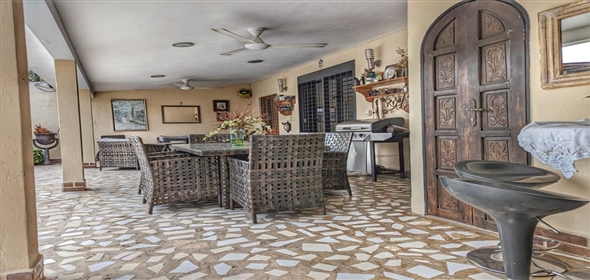 Trigal Norte Valencia Carabobo, 2001 | Exclusive House in TRigal Norte - Quinta en El Trigal Norte