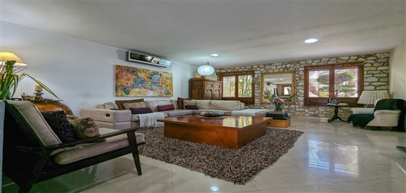 Trigal Norte Valencia Carabobo, 2001 | Exclusive House in TRigal Norte - Quinta en El Trigal Norte