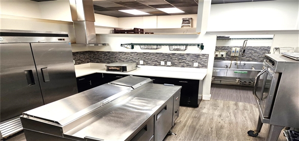 3007 W Commercial Blvd #101 Fort Lauderdale Florida, 33309 | Beautiful Free Standing Space