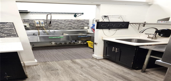 3007 W Commercial Blvd #101 Fort Lauderdale Florida, 33309 | Beautiful Free Standing Space