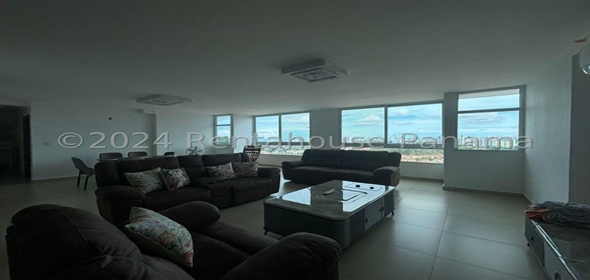 Country Height Avenida San Miguelito 20C Panama City Panamá Province, 07127 | Beautiful Penthouse in Altos de Panamá