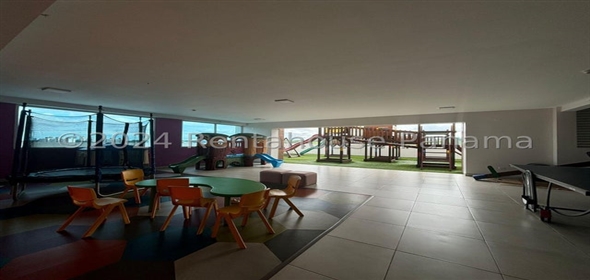 Country Height Avenida San Miguelito 20C Panama City Panamá Province, 07127 | Beautiful Penthouse in Altos de Panamá