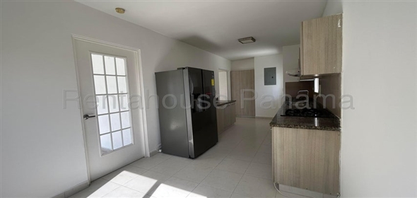 Quintas de Versalles Avenida Costanera D14 Panama City Panamá Province, 07127 | Incredible Single Family Home