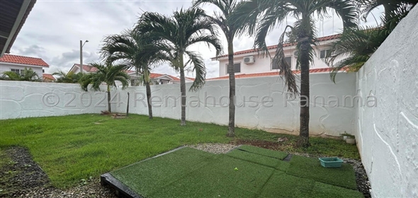 Quintas de Versalles Avenida Costanera D14 Panama City Panamá Province, 07127 | Incredible Single Family Home