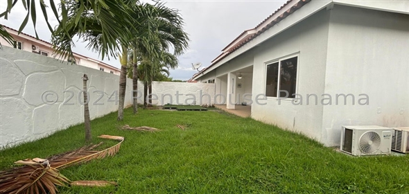 Quintas de Versalles Avenida Costanera D14 Panama City Panamá Province, 07127 | Incredible Single Family Home