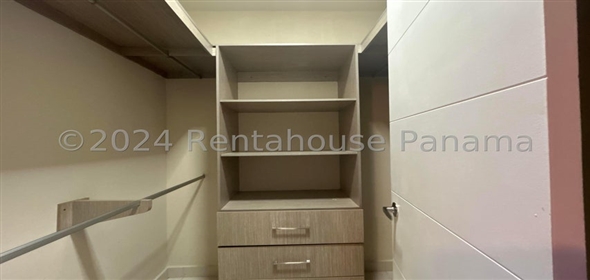 Quintas de Versalles Avenida Costanera D14 Panama City Panamá Province, 07127 | Incredible Single Family Home