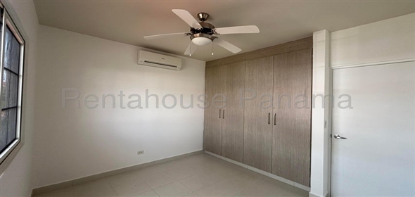 Quintas de Versalles Avenida Costanera D14 Panama City Panamá Province, 07127 | Incredible Single Family Home