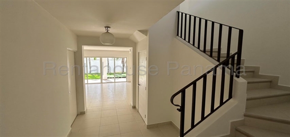 Quintas de Versalles Avenida Costanera D14 Panama City Panamá Province, 07127 | Incredible Single Family Home