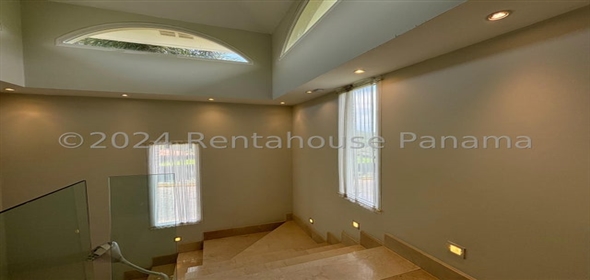 Tucan Country Club Calle Champions Hights 59-A Panama City Panamá Province, 07127 | Modern and Spacious House in Panamá Pacífico