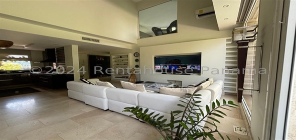 Tucan Country Club Calle Champions Hights 59-A Panama City Panamá Province, 07127 | Modern and Spacious House in Panamá Pacífico