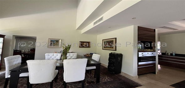 Tucan Country Club Calle Champions Hights 59-A Panama City Panamá Province, 07127 | Modern and Spacious House in Panamá Pacífico