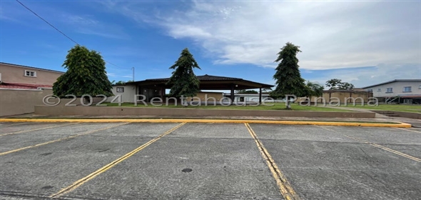 Pacific Place Avenida Pedregal Calle Ismael Casa 25 Panama City Panamá Province, 07127 | Exclusive Home in Sector Juan Diaz