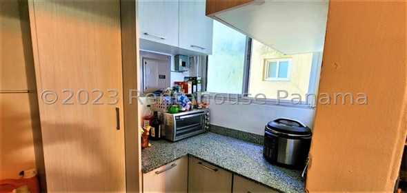 Vistas del Rocío Calle 14 Torre 1 4F Panama City Panamá Province, 07210 | Renovated Apartment in PH Vistas del Rocío