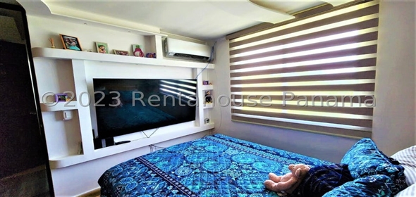 Vistas del Rocío Calle 14 Torre 1 4F Panama City Panamá Province, 07210 | Renovated Apartment in PH Vistas del Rocío